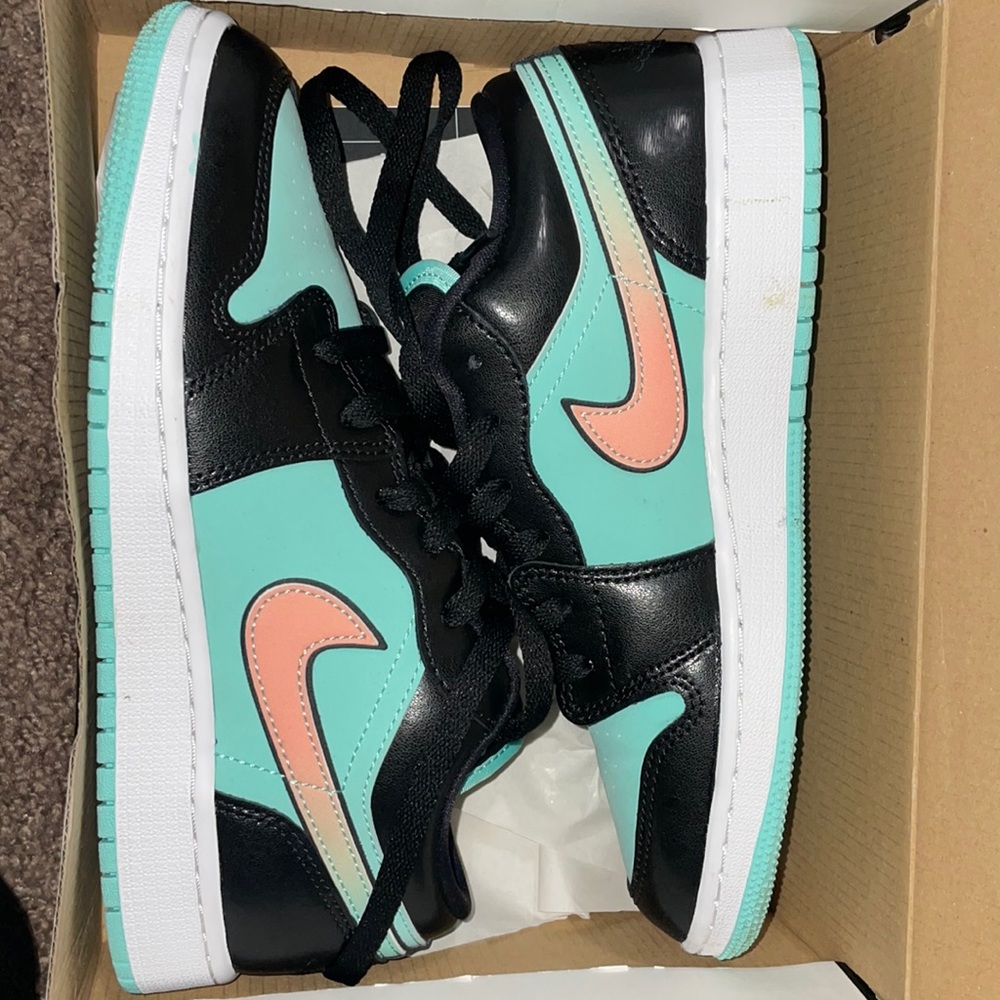 Air Jordan 1 Low SE (GS)